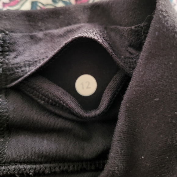 Lululemon astro yoga pants, bootcut. Size 12. - Picture 8 of 12